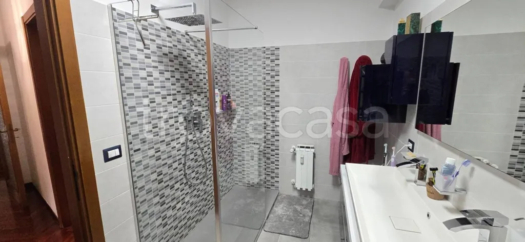 Bathrooms - Rusticated Apartment with Terrace in Madonna Alta, Perugia