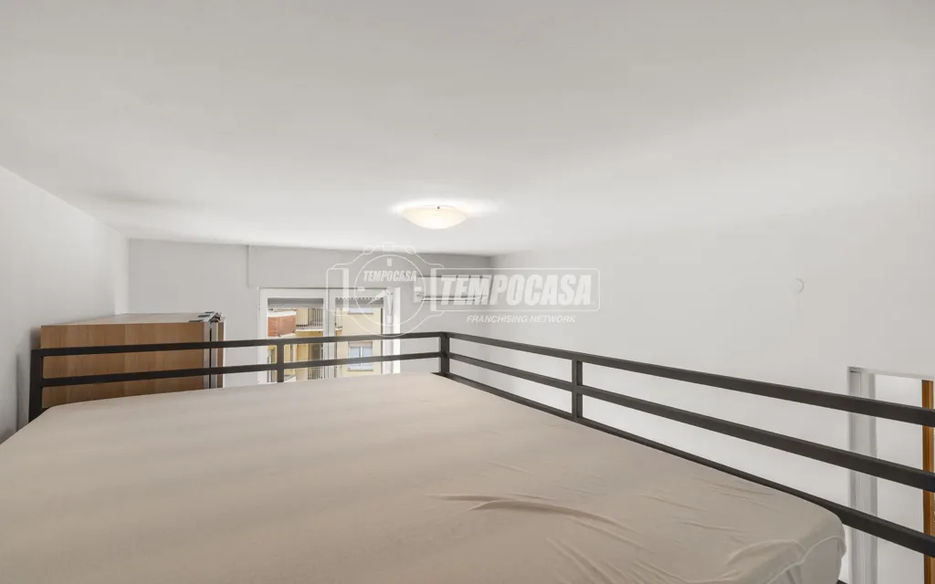 Magamistoad - Spacious Studio with Balcony in Milan