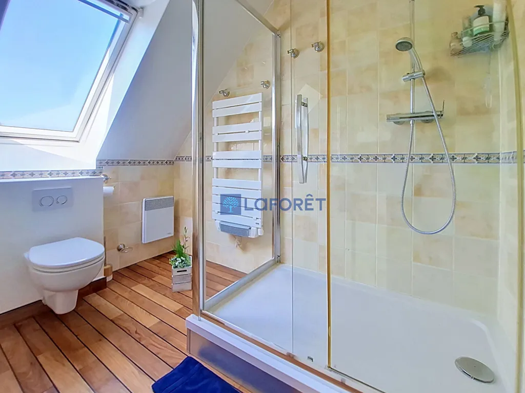 Vannitoad - Secluded House with Garden in Serris