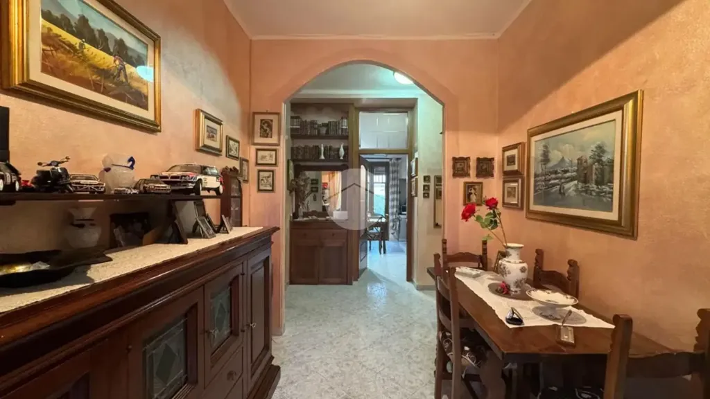 Entrée - Rear-Facing Apartment with Balcony in Sassari