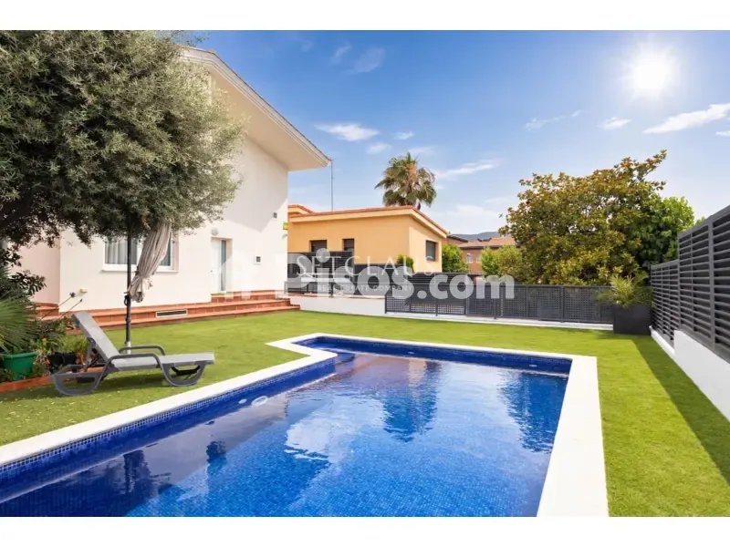 Piscine - Chalet with Private Garden in Alella