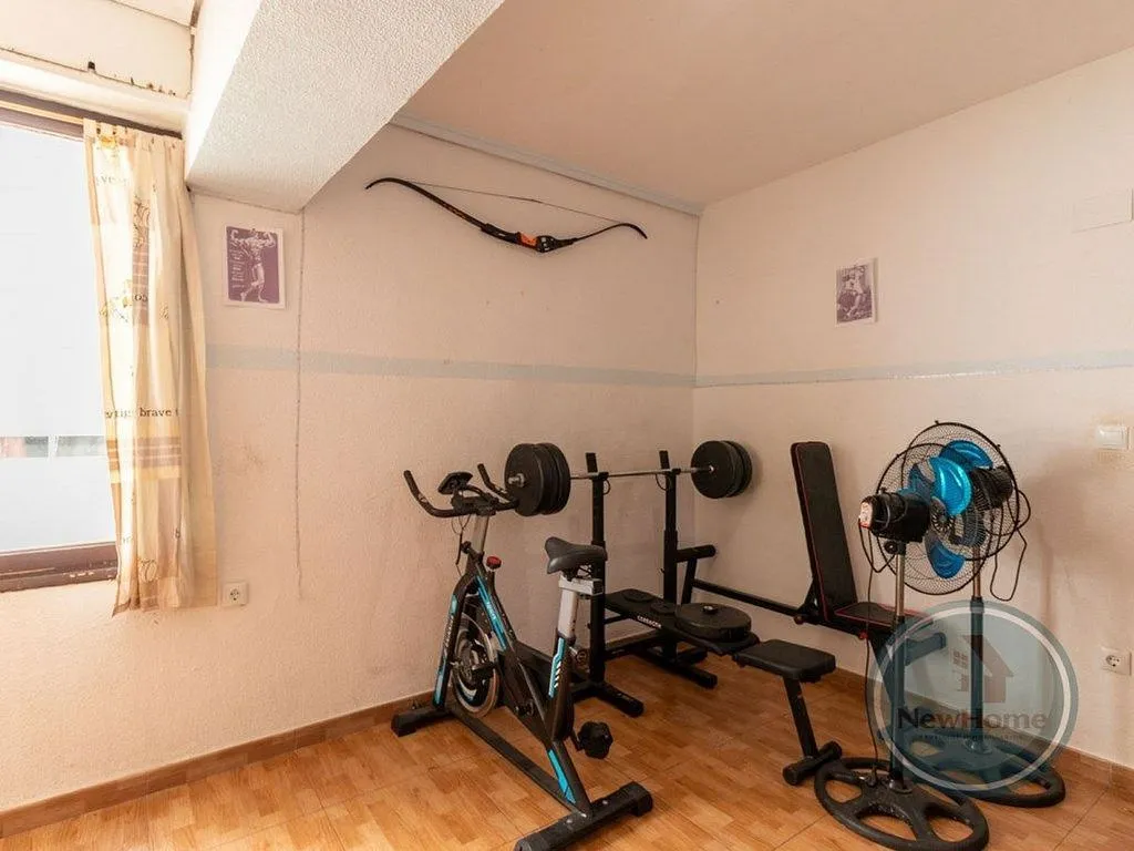 Toad - Apartment with Balcony in Carrús Est