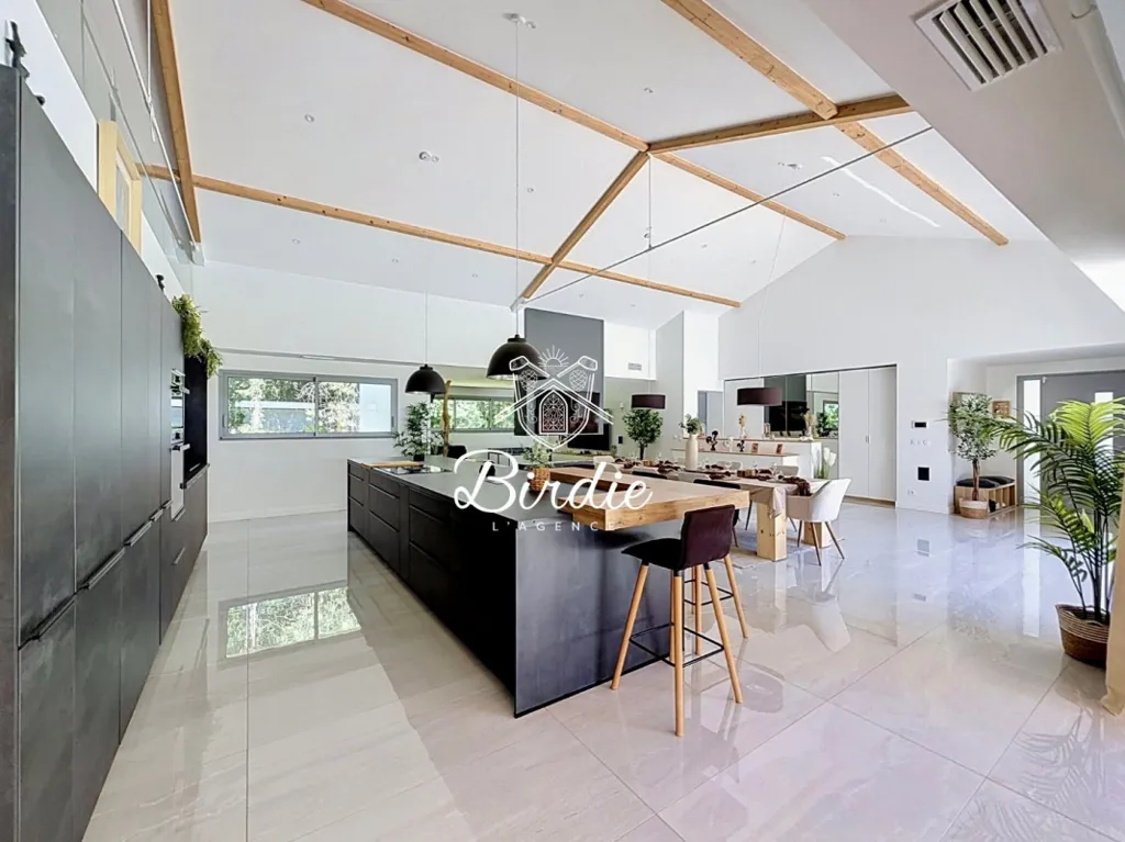 Cucina - Architectural Villa with Pool near Capbreton