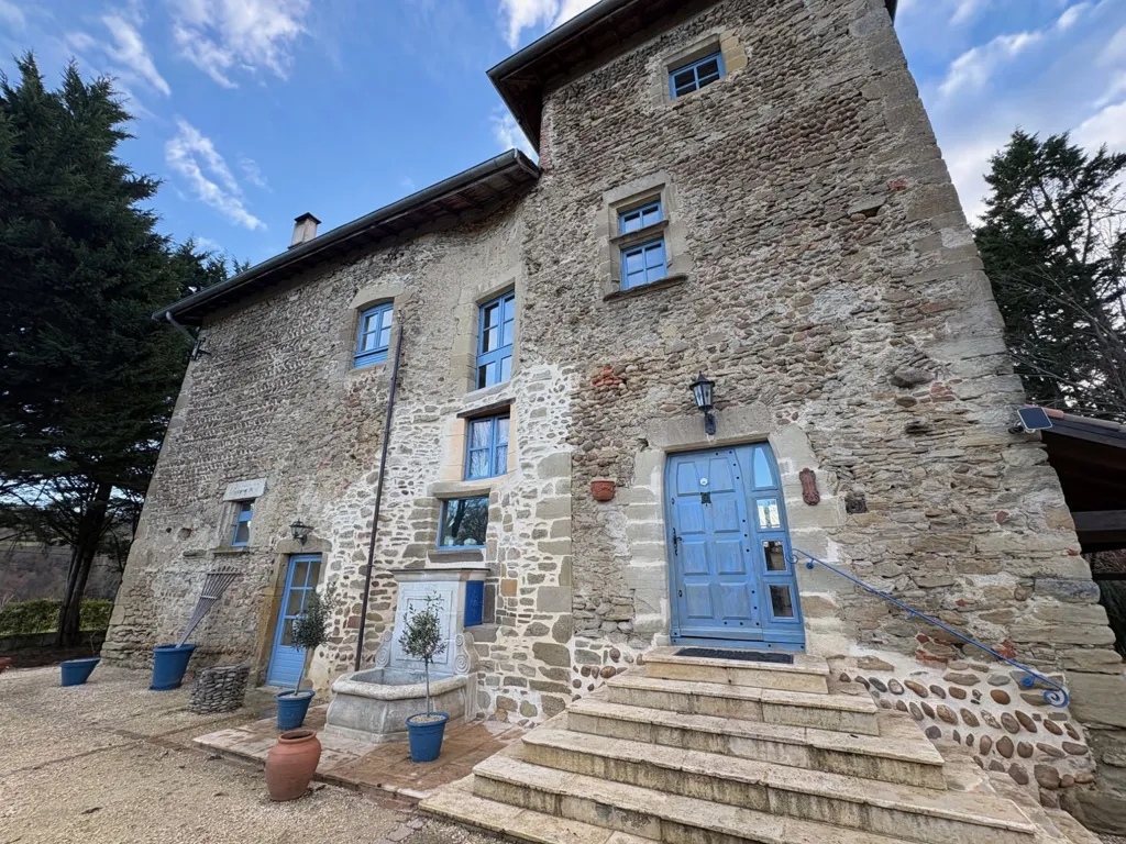 Extérieur - Château sur Parc avec Garage à Montseveroux