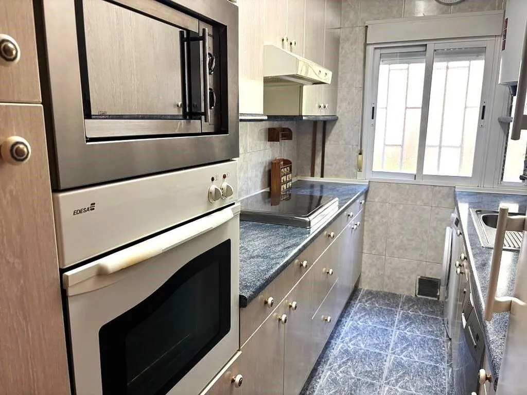 Cucina - Two-Bedroom Flat with Metro Access in San Lorenzo