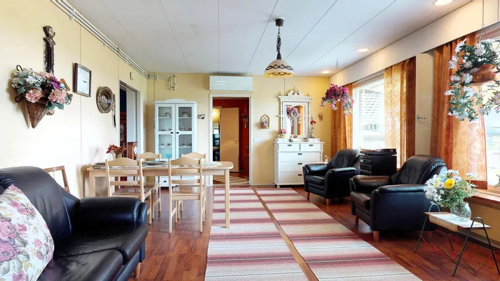 Elutuba - Spacious Detached House with Sauna in Somero
