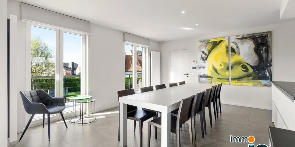 Salle à manger - Maison avec Grand Jardin à Bredene, Proche de la Mer