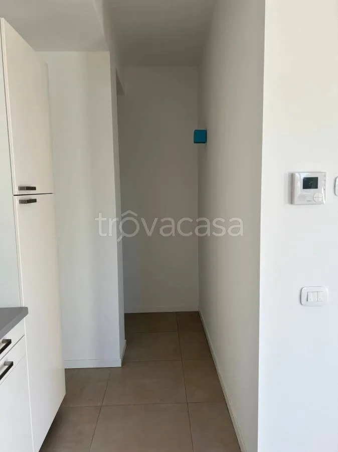 Kitchen - Modernised Trilocale with Private Garden in Varese