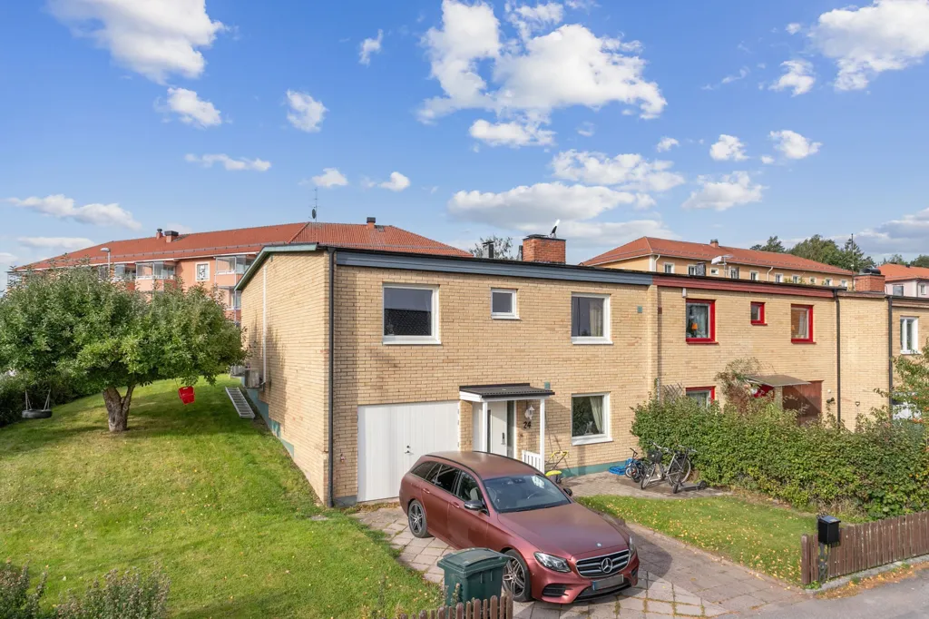 Välivaade - Terraced House with Garden in Kisa