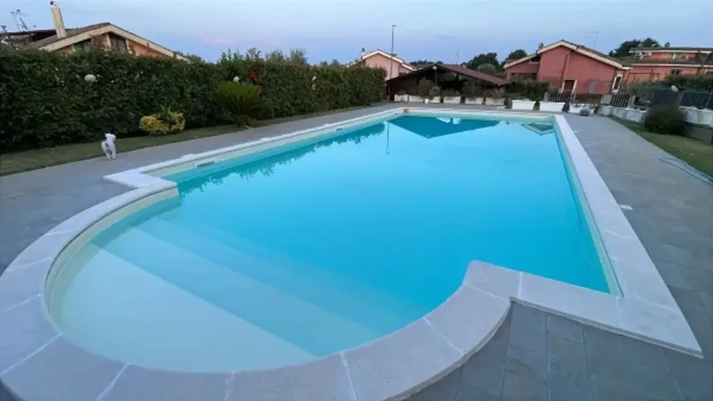 Bassein - Villa with Pool in Bracciano