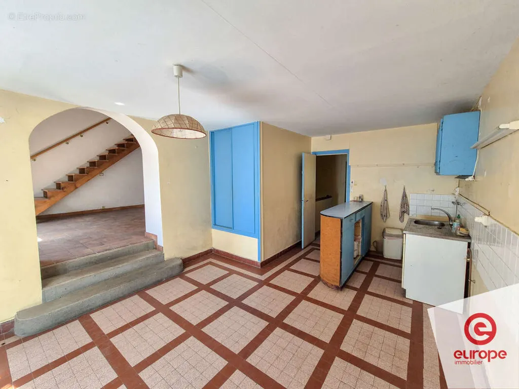 Cucina - Two-Unit House with Garden in Dornecy