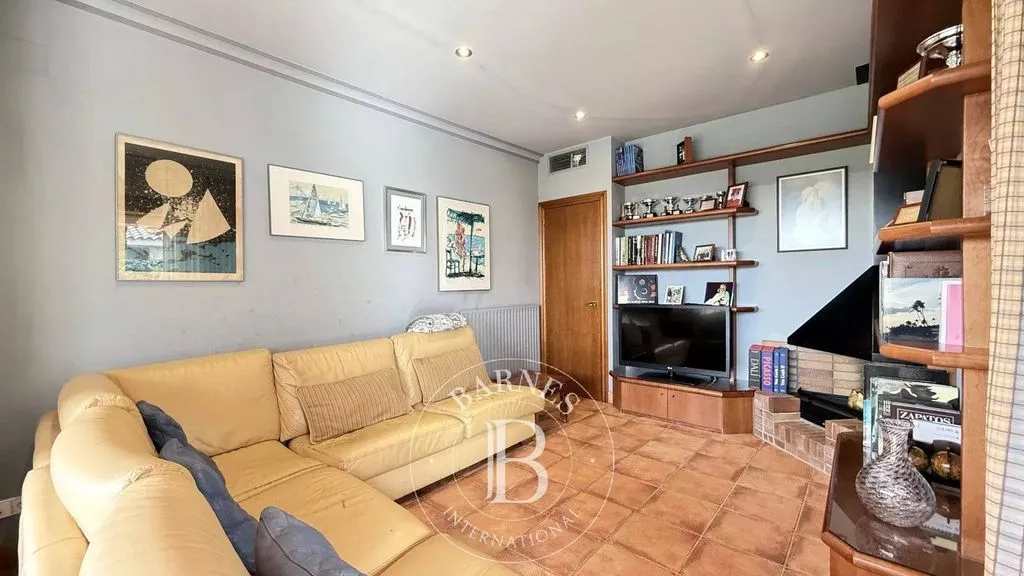 Elutuba - Luxury Villa with Pool in El Masnou