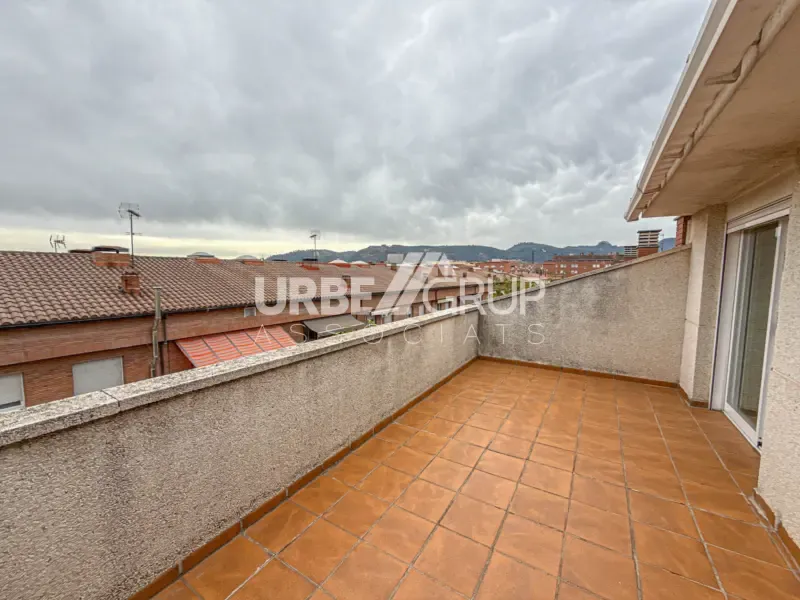 Terrass - Detached Corner House with Multiple Terraces in Martorell