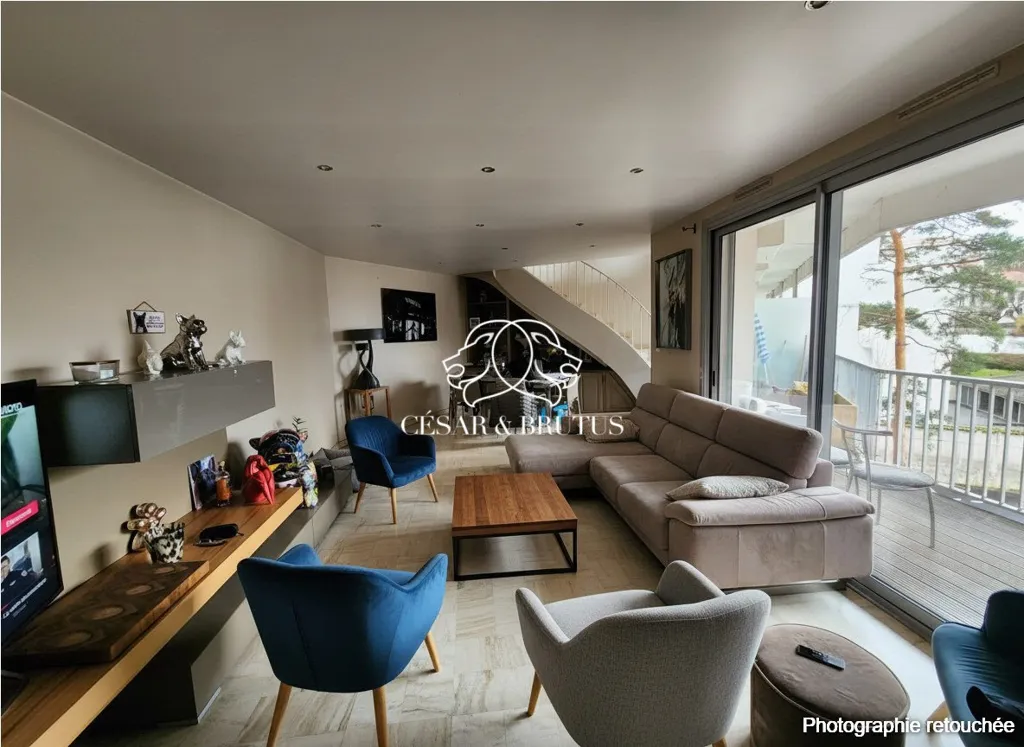 Elutuba - Luxury Duplex Flat with Panoramic Terrace in Tassin