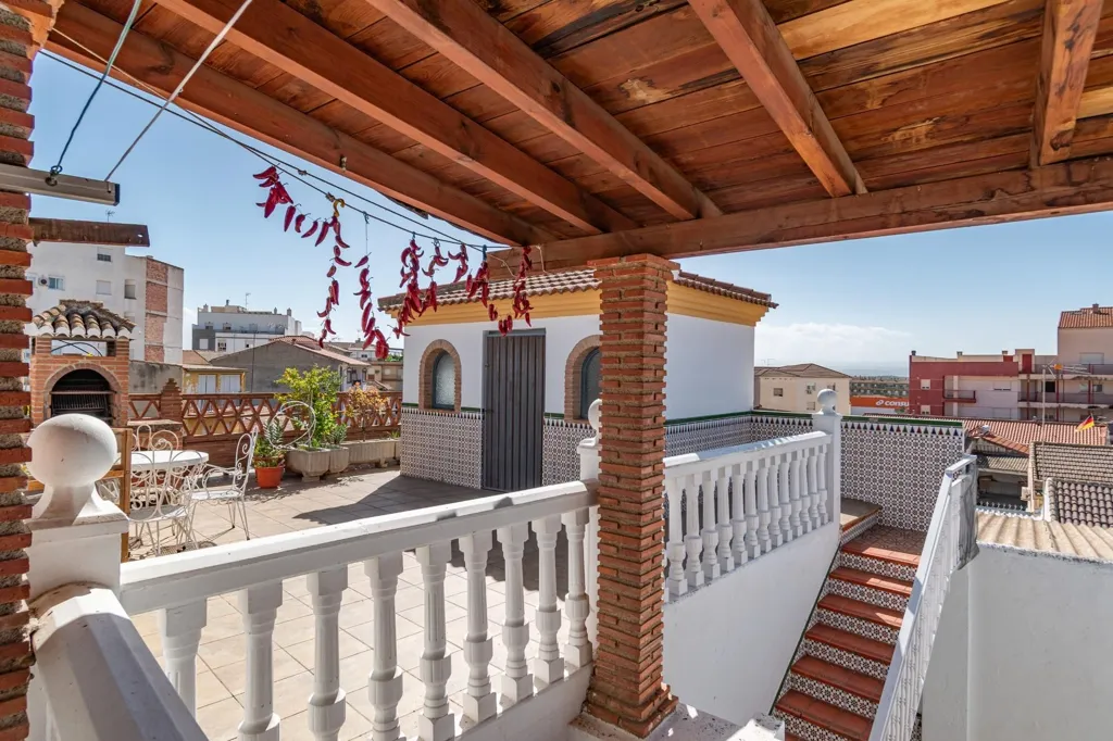 Terrass - Corner House with Pool in Atarfe