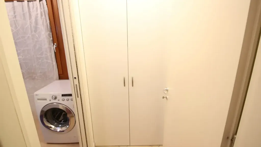 Lavanderia - Duplex Apartment with Garage in VETERNIGO
