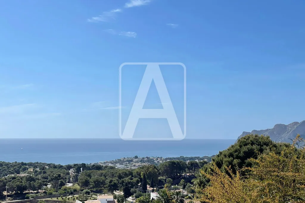 Modern Villa with Sea Views in Benissa