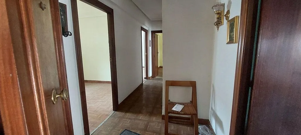 Entrée - 3-Bedroom Flat with Views in Torrelavega