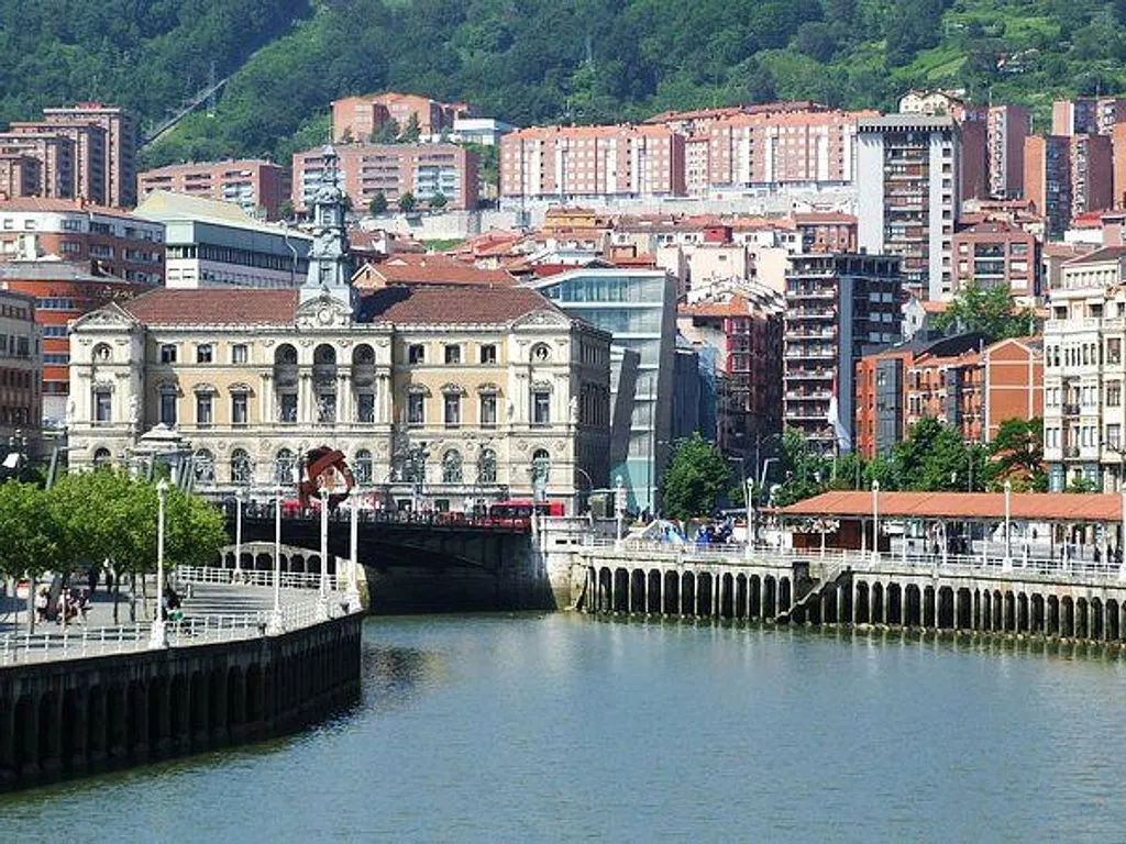 Apartment with Lift in Arrigorriaga