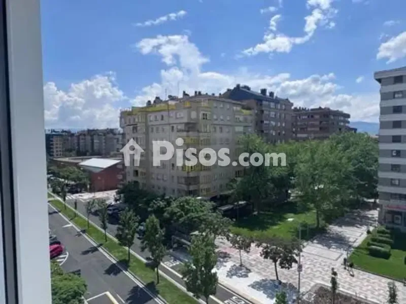 Balcone - 1-Bed Apartment with West View in Pamplona