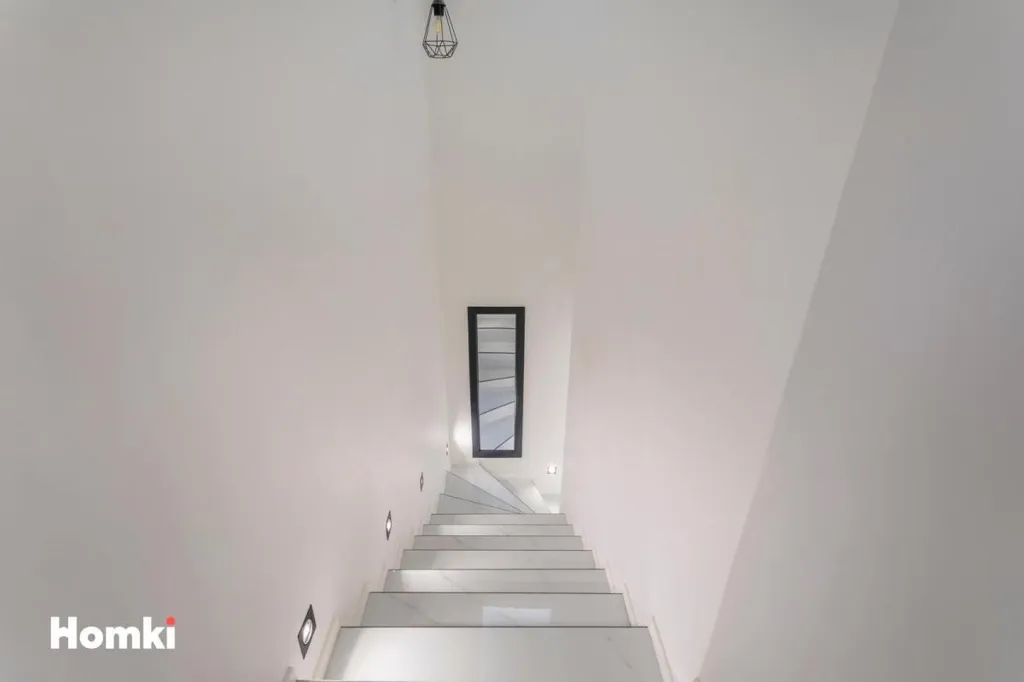 Pièces - Maison T6 avec Terrasse et Jardin à Marseille