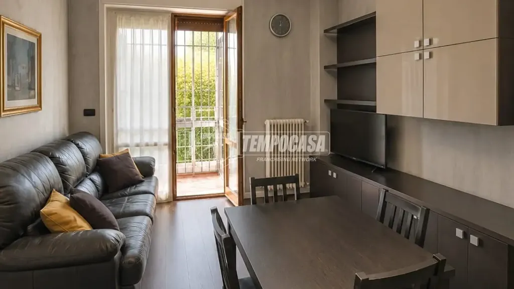 Elutuba - Rustic 2-Bedroom Apartment with Balcony in Turin