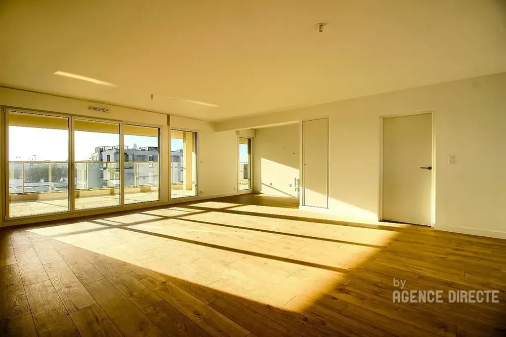 Living Room - New 4-Bed Apartment with Balcony in Moulin du Comte