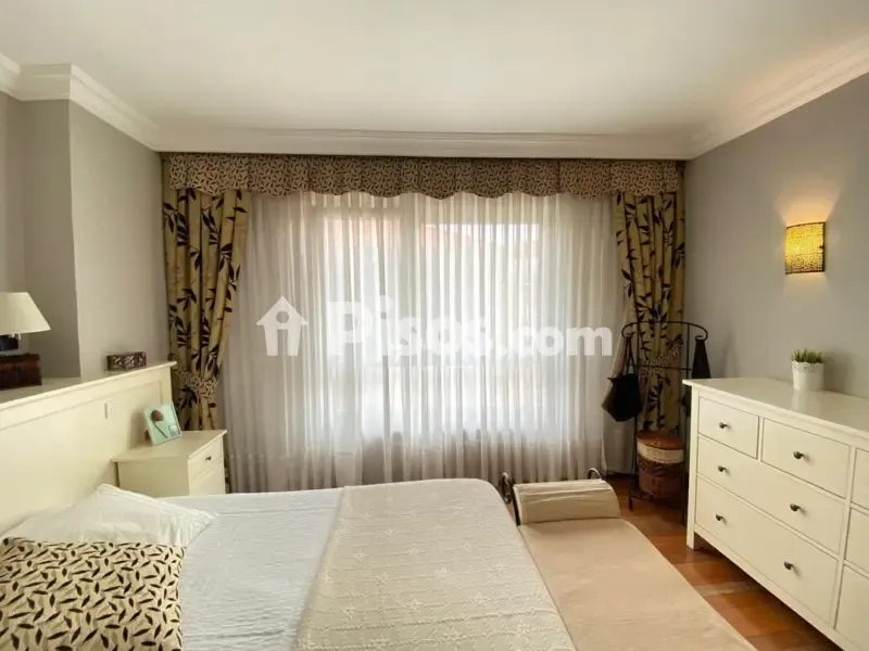 Chambres - Apartment with Balcony in Algorta Centre