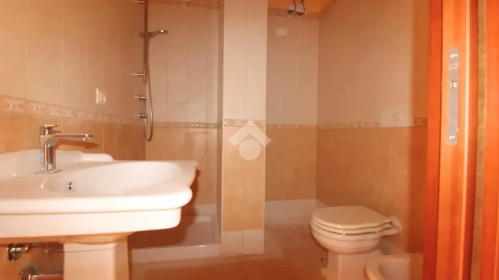 Salles de bain - New Flat with Dual Access in Lucera