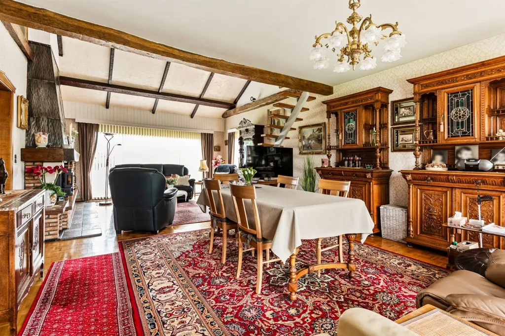 Salle à manger - Maison avec Terrasse et Garage à Westerlo