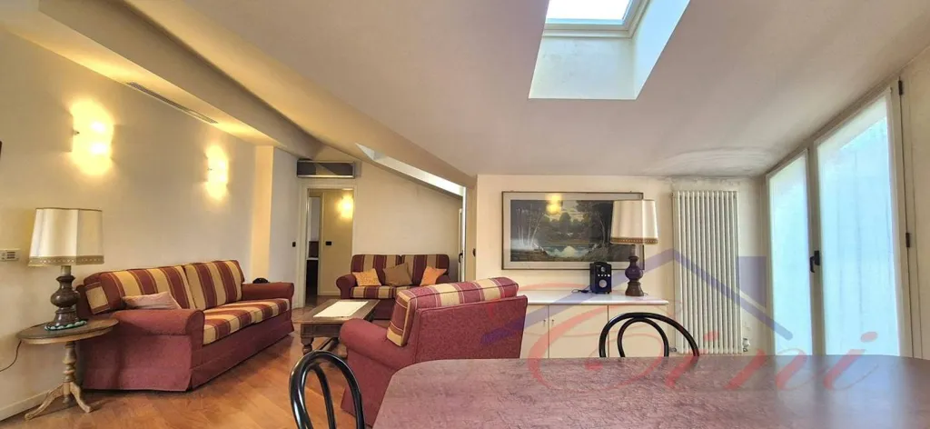 Söögituba - Modern Apartment with Terraces in Lecco Centre