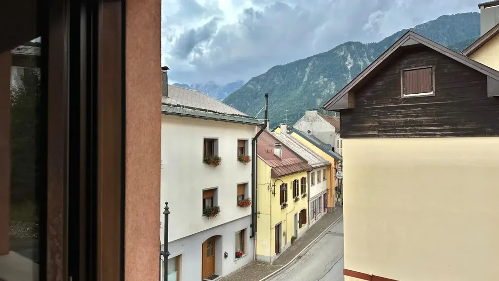 Balcon - Bright Apartment with Parking in Pontebba