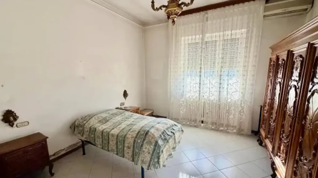 Magamistoad - Bifamiliar Villa with Garden in Caorso