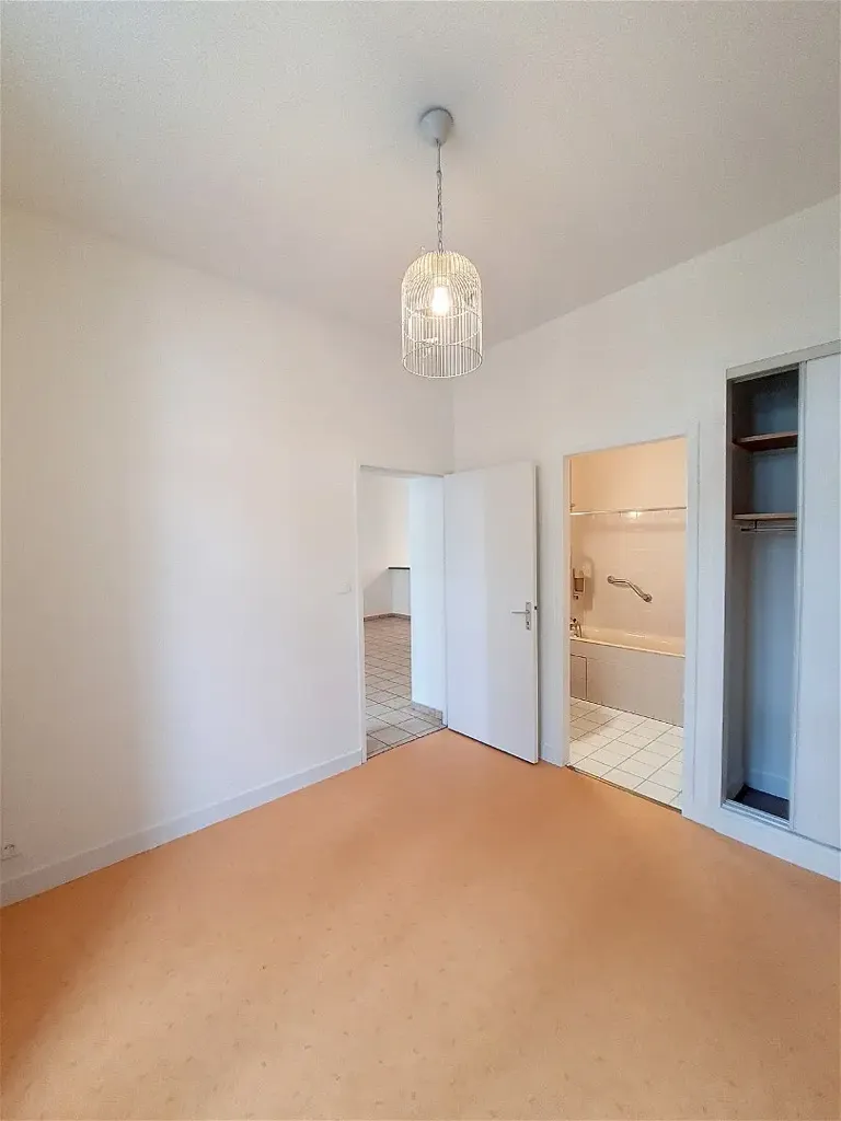 Pièces - Appartement T2 avec Interphone à Agen