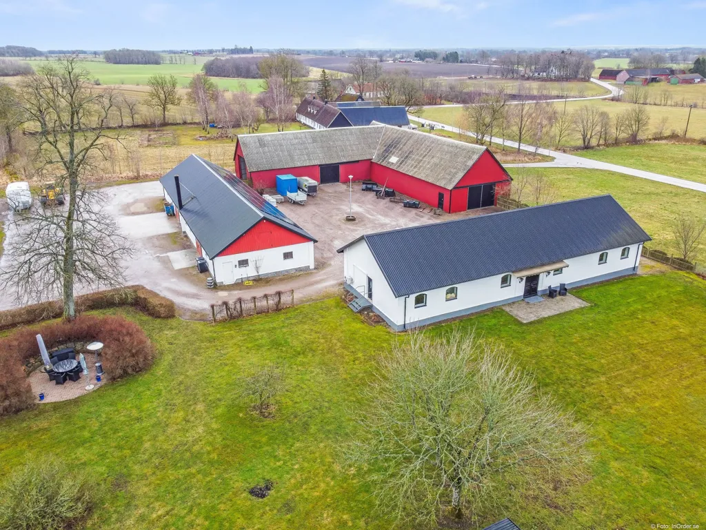 Vue aérienne - Two-Storey Villa with Workshop in Alesta, Sjöbo