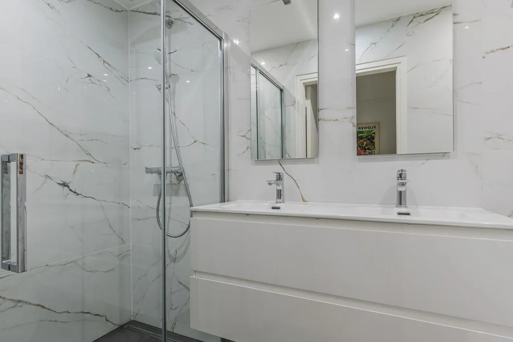Salles de bain - Maisonette with Rooftop Terrace in Amsterdam Centre