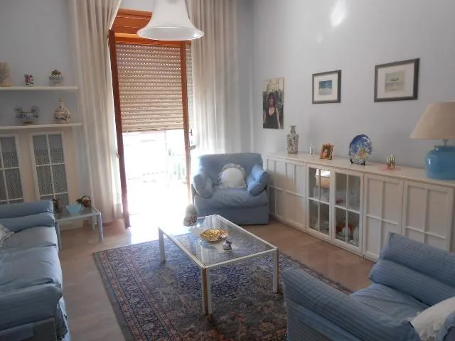 Elutuba - Apartment with Private Garage in Jesi