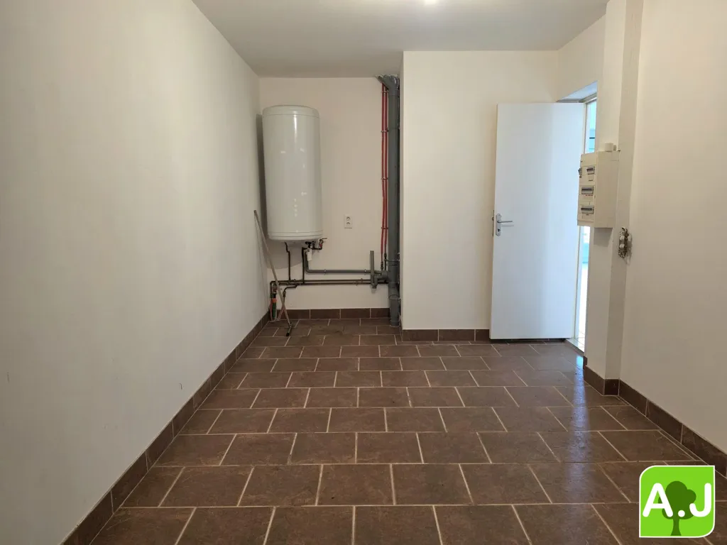 hallway_entrance
