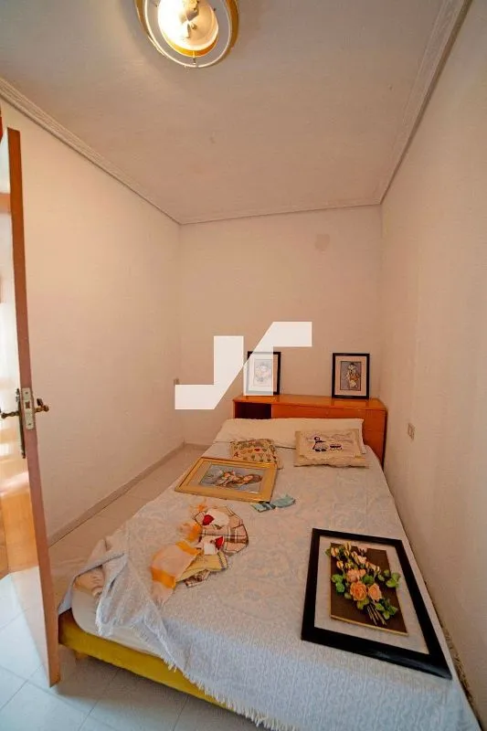 Magamistoad - Three-Storey House with Terraces in Vila-real Centre
