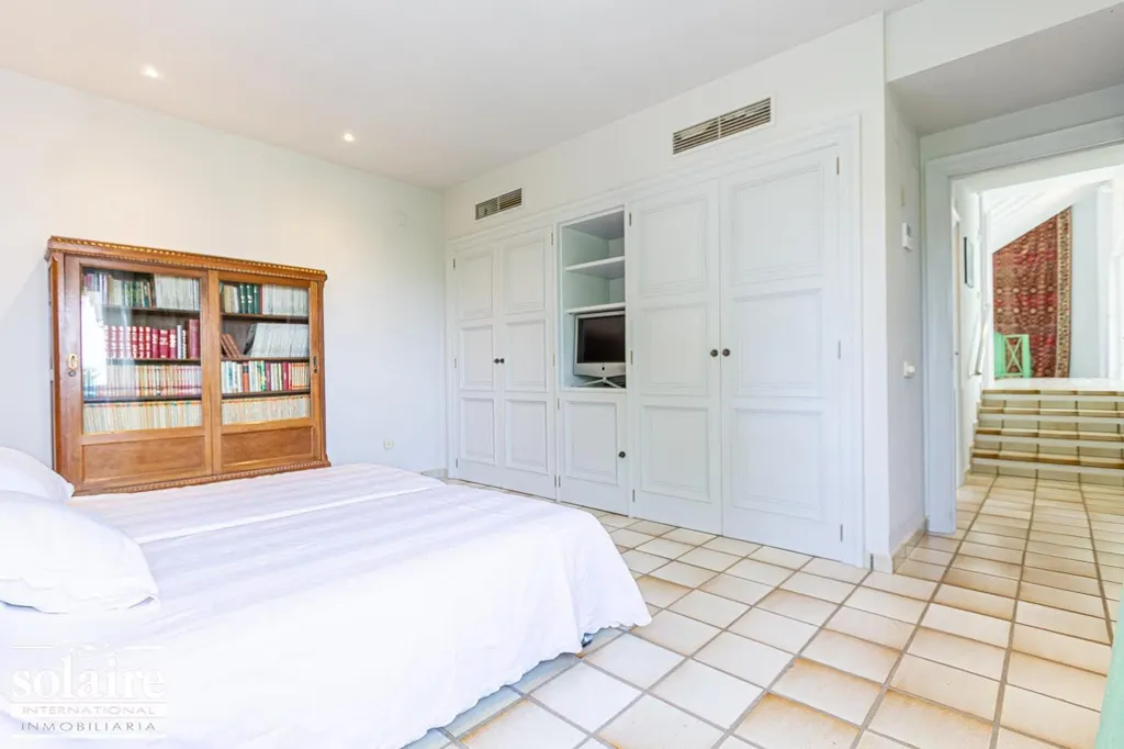 Bedrooms - Renovated Villa with Sea View in Altea