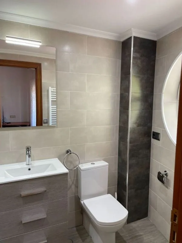 Salles de bain - Furnished Flat with Balcony in San Bernardo
