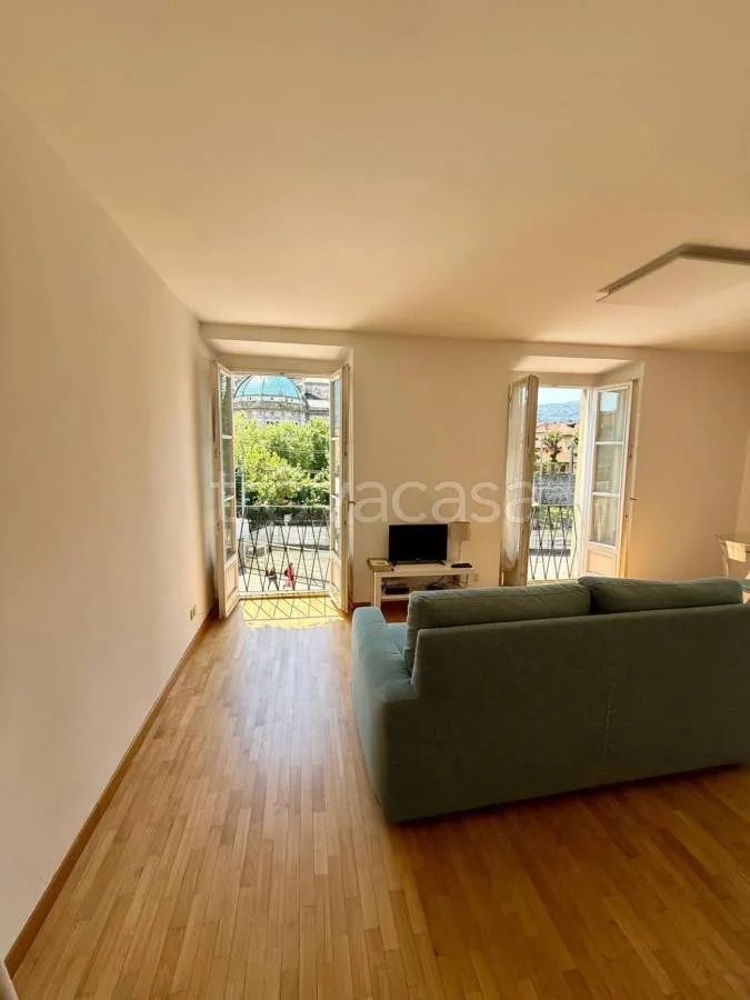 Séjour - Bright Studio Flat near Como Cathedral