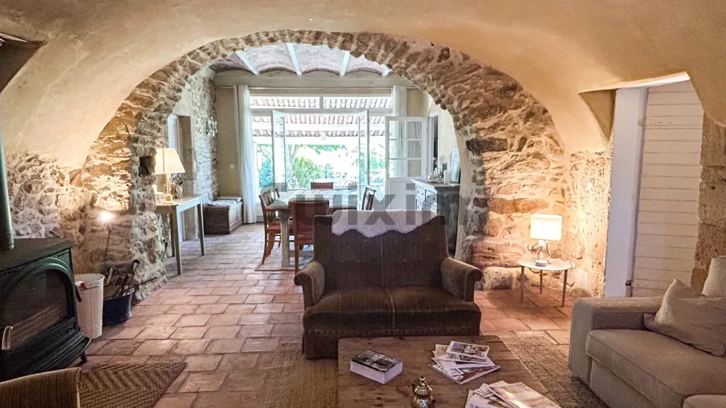 Séjour - Mas Rénové avec Piscine Chauffée près d'Uzès