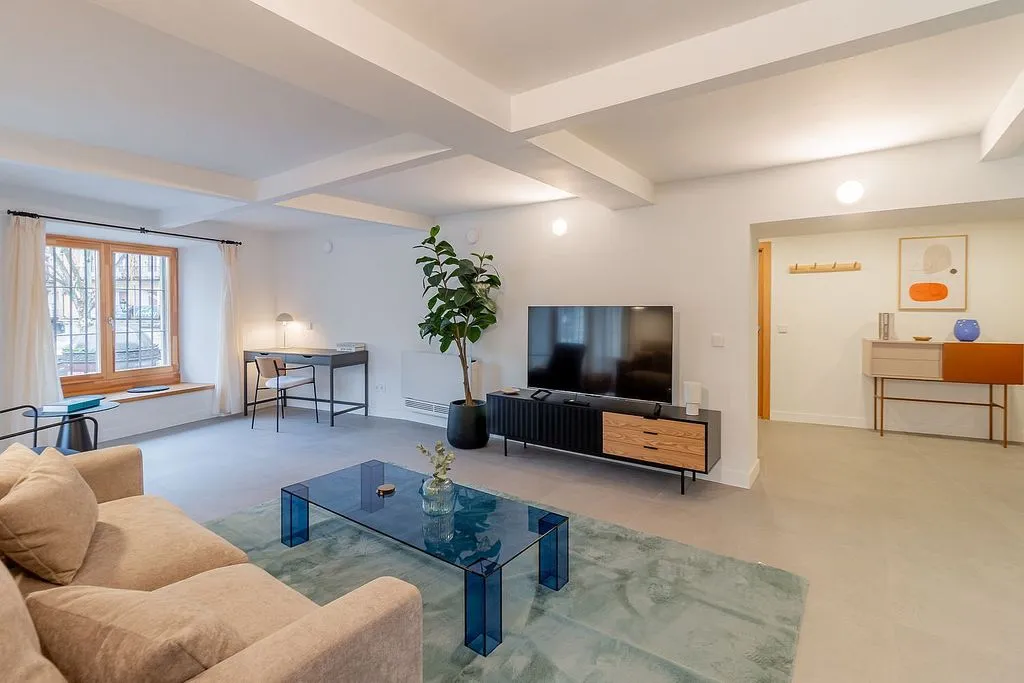 Séjour - Furnished Flat with Air Conditioning in Madrid