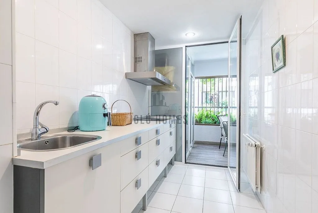 Köök - Apartment with Terrace in Ríos Rosas, Madrid