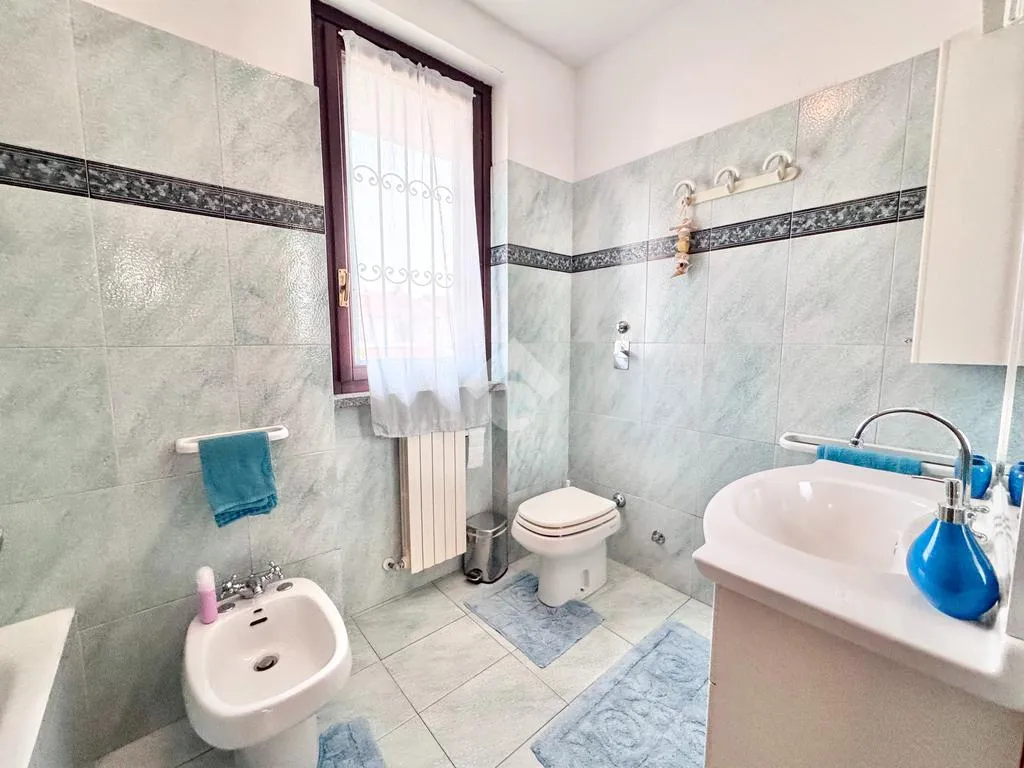 Vannitoad - Corner Semi-Detached Villa with Garden in Casarile