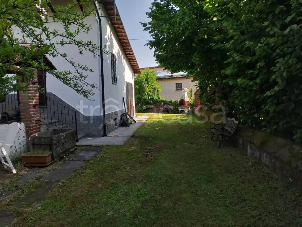Garden - Independent Villa with Private Garden in Barge