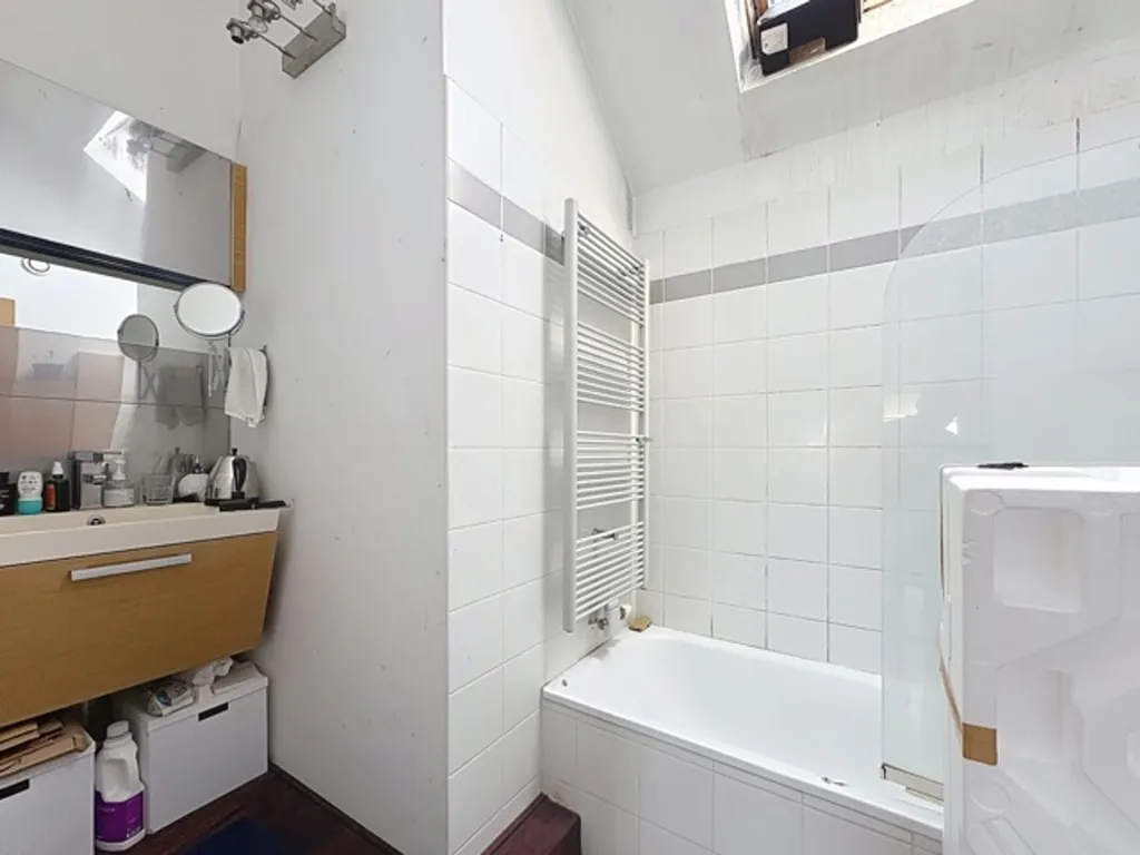 Salles de bain - Duplex Spacieux avec Terrasse au Centre de Bruxelles