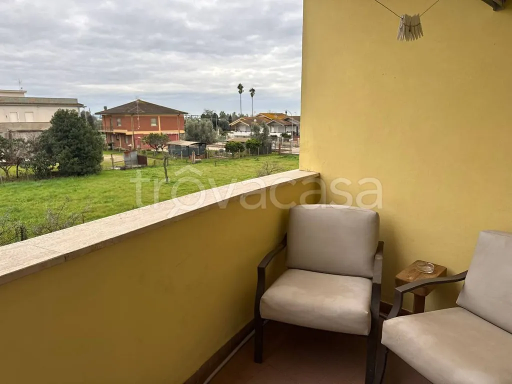 Balcone - Modernised 2-Bed Flat with Solar Panels in Sabaudia