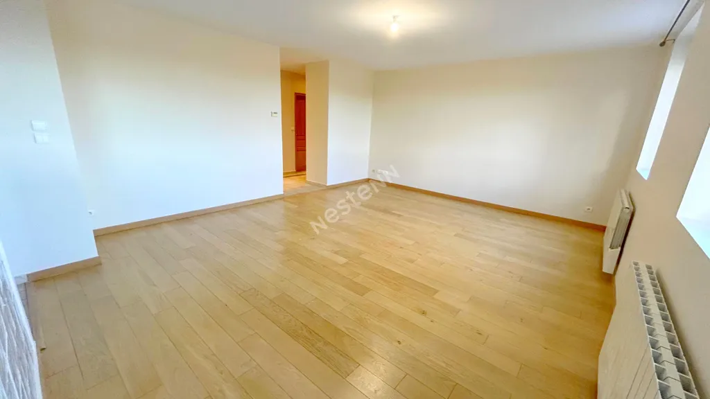 Toad - Renovated T5 Apartment with Garage in Lyon 5ème